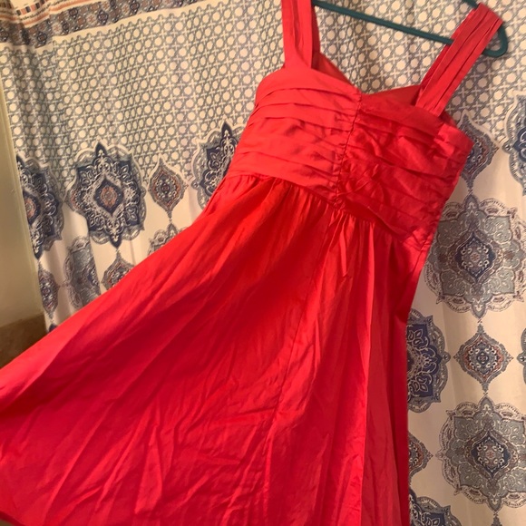 Red dress EXPRESS size 10 - Picture 4 of 4